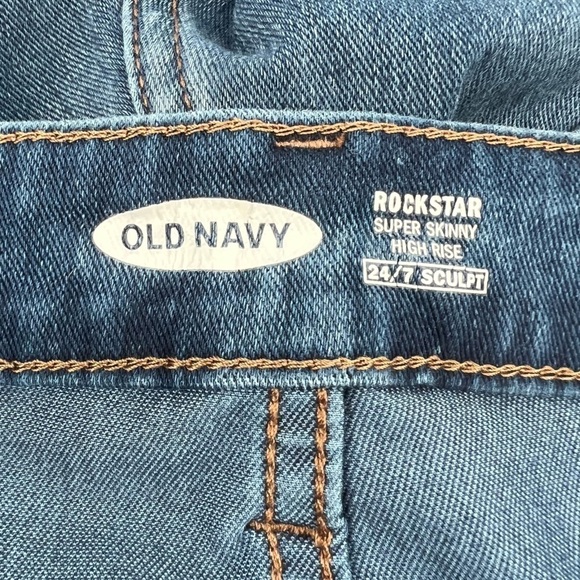 Old Navy Women's Rockstar Super Skinny High Rise Jeans Size 10 Tall - Picture 2 of 5
